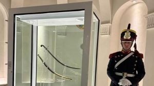 Milei encabezará en Santa Fe el acto de traslado del sable corvo de San Martín al Regimiento de Granaderos imagen-17