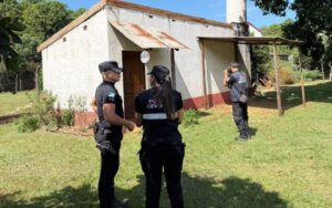 Detuvieron a un hombre por amenazar a su hermanastra con un arma imagen-1