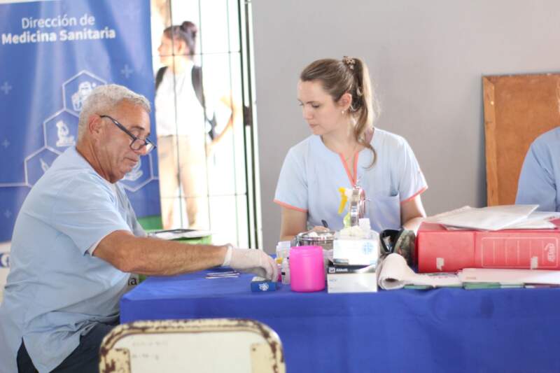 Más de 400 vecinos participaron del Operativo Integral de Salud en el barrio Los Paraísos imagen-5