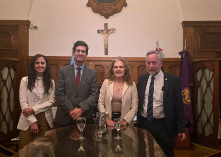 Justicia y Academia: Venchiarutti Sartori estrecha lazos con la Facultad de Derecho de la UNC en Córdoba Justicia y Academia: Venchiarutti Sartori estrecha lazos con la Facultad de Derecho de la UNC en Córdoba imagen-81