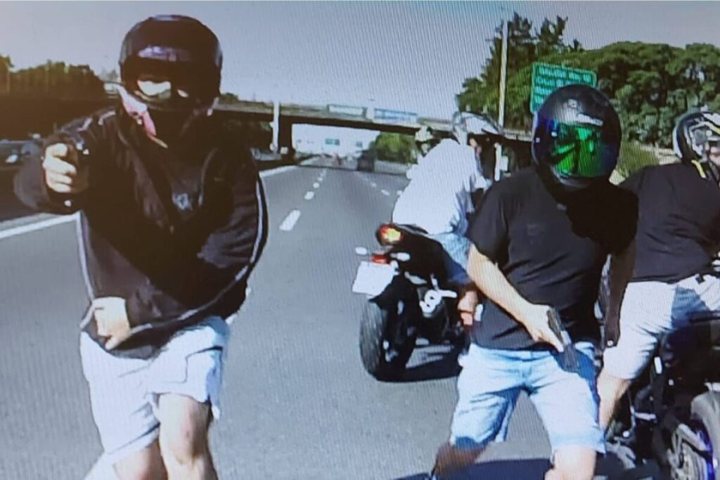 Golpe a los motochorros de la Riccheri: 65 allanamientos, 26 detenidos y un megaoperativo policial imagen-4