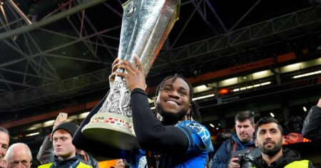 Competencia fuerte para Julián: Atlético de Madrid suma a un delantero top imagen-10