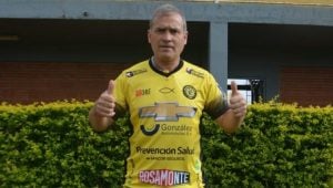 Adrián Álvarez, DT de Crucero del Norte, detalló el plan para reconstruir el club: “Necesitamos un reacomodamiento de la institución, barajar y dar de nuevo” imagen-110