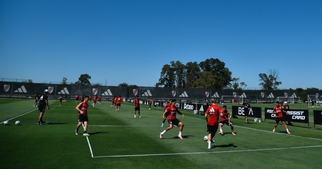 El atacante que espera recuperar Gallardo para el partido clave de River contra Vélez imagen-43