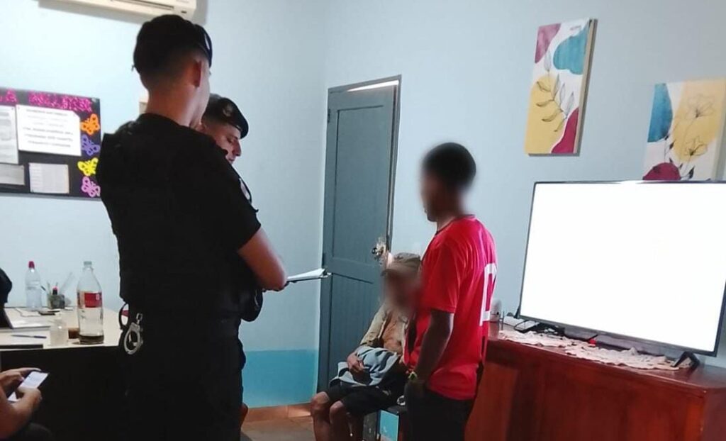 Un adulto mayor fue asistido por la Policía en Santa Ana tras ser hallado desorientado en inmediaciones de la Ruta Nacional 12 imagen-5