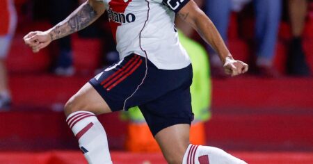 Juanfer Quintero: "Tenemos que hacernos cargo, River no puede pasar por esto" imagen-16