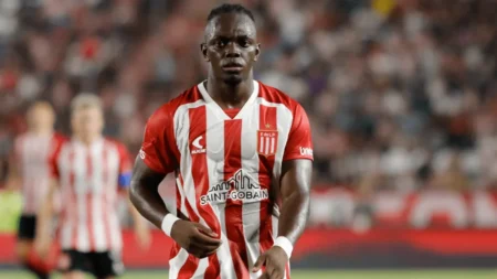 Boca avanza por Cetré y Estudiantes dio luz verde para negociar: cuánto dinero pide - TyC Sports imagen-16