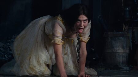 Hacía mucho tiempo que una película no me atrapaba tanto con solo una escena: 'Cumbres Borrascosas' tiene una de las mejores escenas iniciales imagen-10