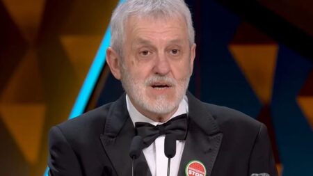 La organización de los Goya se carga uno de los discursos más emotivos de la noche: el de José Ramón Soroiz por ‘Maspalomas’ La organización de los Goya se carga uno de los discursos más emotivos de la noche: el de José Ramón Soroiz por 'Maspalomas' imagen-10