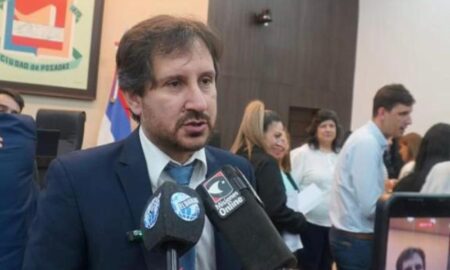 Fernando Zarza y el agua en Posadas: “El Eprac se convirtió en cajero de Samsa” Fernando Zarza y el agua en Posadas: “El Eprac se convirtió en cajero de Samsa” imagen-12