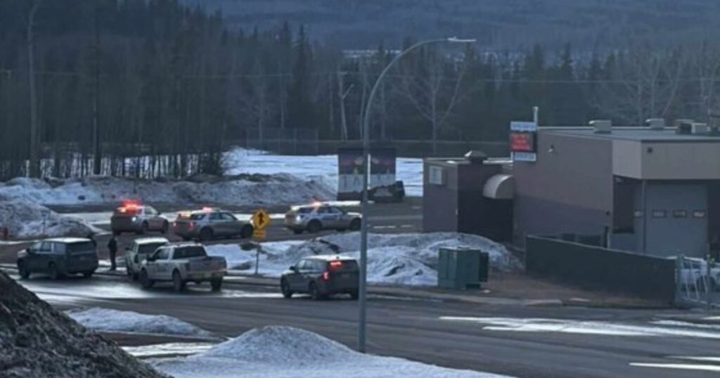 Canadá: un tiroteo en una escuela dejó al menos diez muertos y decenas de heridos imagen-95