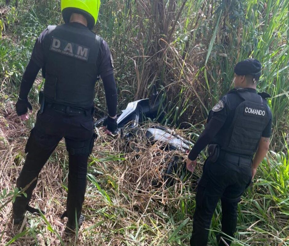 Eldorado: recuperaron una moto robada y detuvieron a una pareja imagen-74