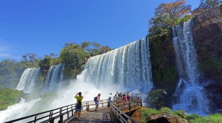 Finde XXL: Iguazú desbordó de turistas, con ocupación récord y fuerte presencia internacional imagen-19