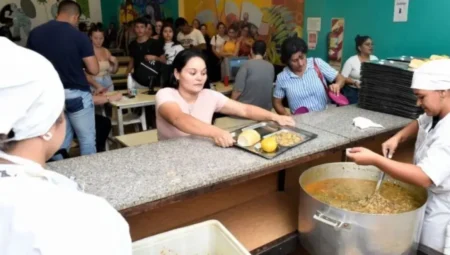 La Facultad de Humanidades de la UNaM reabre el comedor universitario el 18 de febrero imagen-4