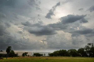 Advierten por lluvias y tormentas de variada intensidad para los próximos días imagen-1