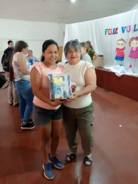 Puerto Libertad entregó 2.600 kits escolares para el inicio del ciclo lectivo 2026 imagen-13