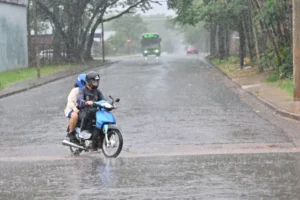 La lluvia trajo alivio y la temperatura bajó más de 15 grados en Posadas imagen-1
