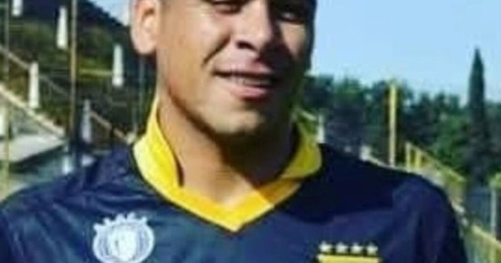 Almirante Brown lamenta la muerte de un exjugador en un trágico incidente imagen-4