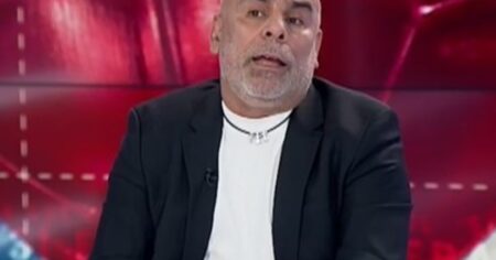 La pregunta al filo a Chicho Serna sobre la caída del pase de Cetré a Boca: "¿Riquelme es tacaño?" imagen-16