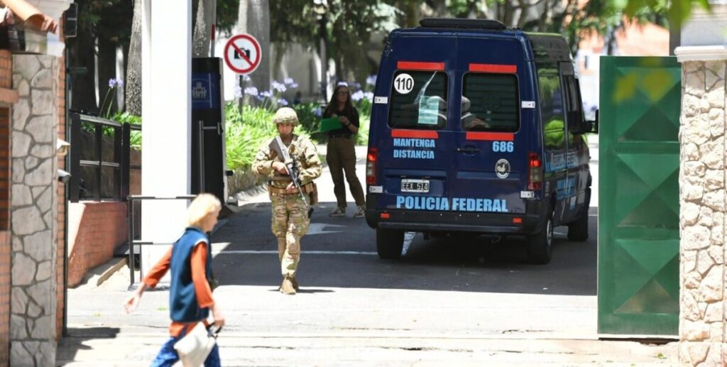 El soldado misionero que se suicidó en Olivos era víctima de una extorsión a través de una app de citas imagen-66