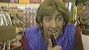 Hace 45 años hizo su primer papel en un piloto que no llegó a nada. Ahora es el actor más «memeable» del mundo. ¿Le reconoces? Hace 45 años hizo su primer papel en un piloto que no llegó a nada. Ahora es el actor más "memeable" del mundo. ¿Le reconoces? imagen-2