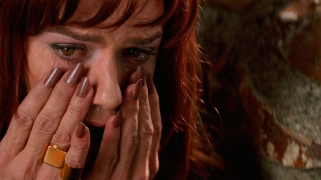 Ni 'Volver', ni 'Hable con ella': La película mejor valorada de Pedro Almodóvar es también la que le consolidó a nivel internacional imagen-5