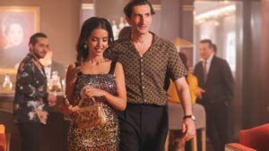 La crítica se rinde ante el humor ácido de 'Águilas de El Cairo': el cierre de una trilogía que merece mucho la pena imagen-4