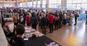 Museos, redes sociales, microespacios y ferias de libros: los nuevos escenarios del pensamiento crítico imagen-2