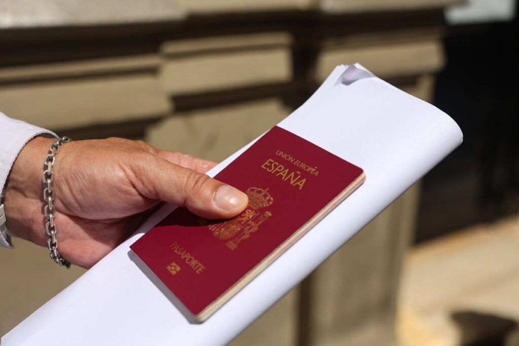 El Consulado de España anunció demoras en las ciudadanías por la cantidad de solicitudes que se presentaron: “Paciencia y comprensión” imagen-4