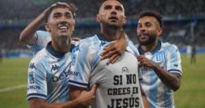 Maravilla Martínez y otra recuperación milagrosa: el 9 volvió de su lesión en tiempo récord y metió un doblete para la victoria de Racing imagen-4