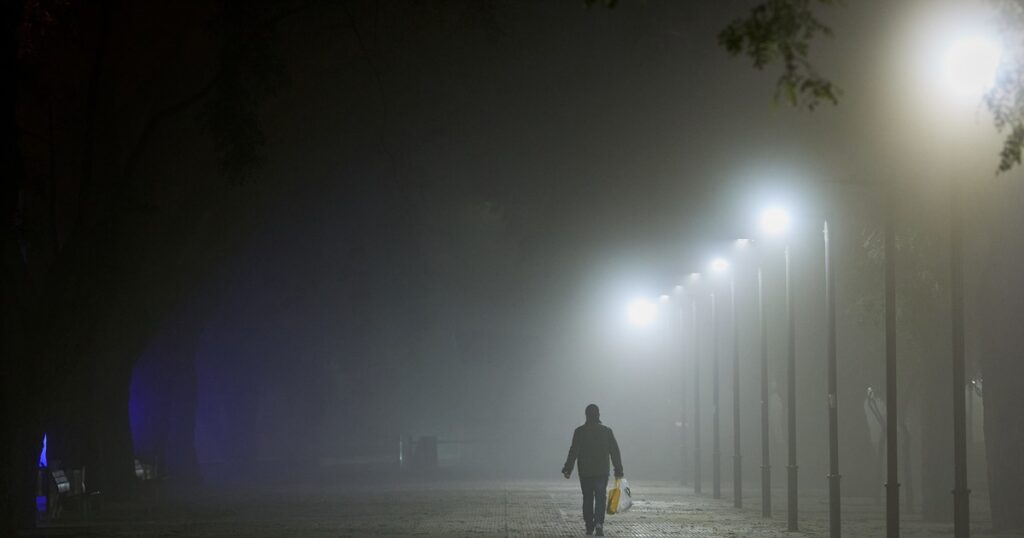 Una densa niebla invade la Ciudad y no se ve nada: cómo sigue el clima en el AMBA imagen-99