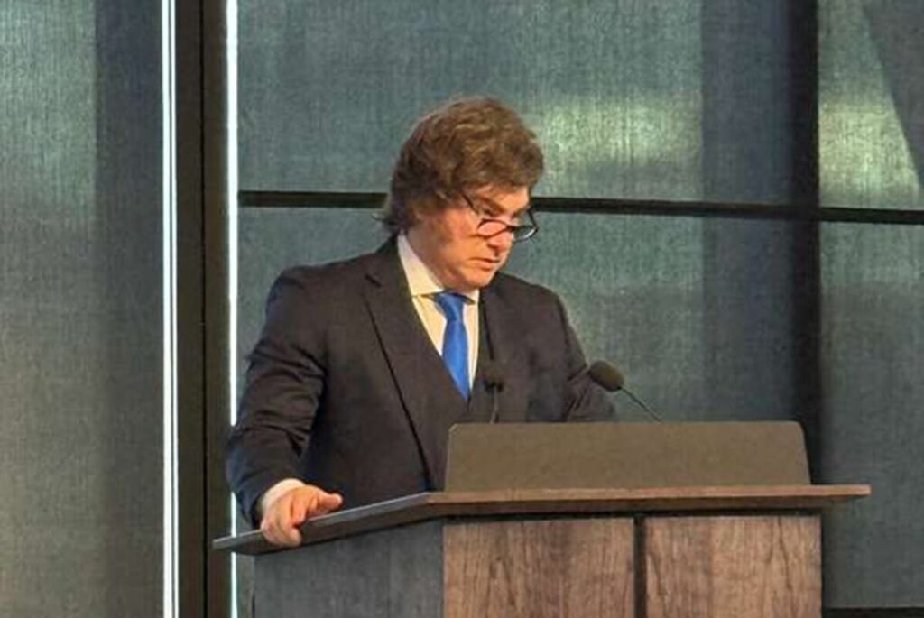 Los empresarios, entre la sorpresa y las críticas por los embates de Milei y un mensaje a inversores con gusto a poco imagen-95