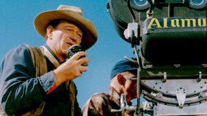 John Wayne tuvo declarar en un juicio por el asesinato de una extra en su película: «Estoy obligado a no revelar mi testimonio» John Wayne tuvo declarar en un juicio por el asesinato de una extra en su película: "Estoy obligado a no revelar mi testimonio" imagen-116