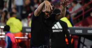 Coudet y el uso de redes siendo DT de River: "Me volví más planta, borré TikTok cuando venía en el avión" imagen-1