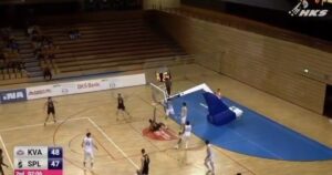 Insólito: volcó la pelota y se le cayó todo el tablero encima imagen-2