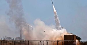 Ver y escuchar cómo se interceptan misiles en el cielo de Tel Aviv: así funciona la Cúpula de Hierro, el sistema de defensa israelí imagen-3