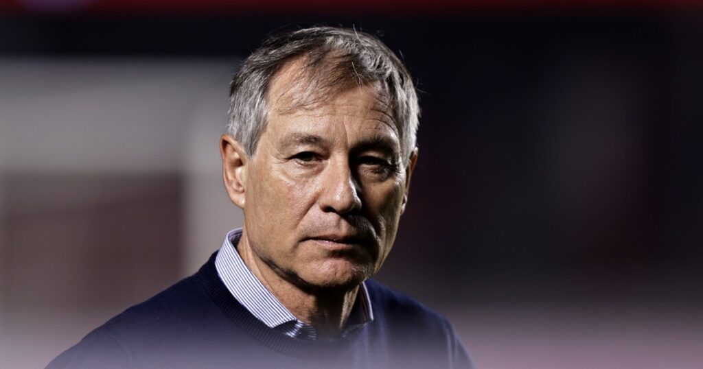 El grande de Paraguay al que dirigirá Ariel Holan luego de su paso por Rosario Central imagen-4