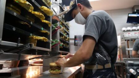 La Oficina de Empleo acompaña la búsqueda de personal para una nueva sucursal de McDonald’s en Posadas imagen-6