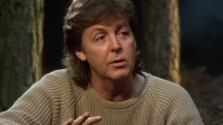 Paul McCartney, Elton John y otros artistas logran una pequeña victoria frente a la IA: una decisión clave para el futuro de los derechos de autor Paul McCartney, Elton John y otros artistas logran una pequeña victoria frente a la IA: una decisión clave para el futuro de los derechos de autor imagen-116