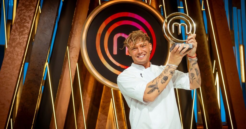 Las confesiones de Ian Lucas, flamante ganador de MasterChef Celebrity: habla de su familia, de por qué no le gusta llorar en público, de los piropos que le dicen las señoras y de Evangelina Anderson imagen-101