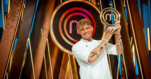 Las confesiones de Ian Lucas, flamante ganador de MasterChef Celebrity: habla de su familia, de por qué no le gusta llorar en público, de los piropos que le dicen las señoras y de Evangelina Anderson imagen-2
