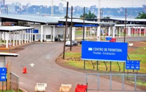 Intervienen la Aduana de Posadas por presuntas coimas y contrabando imagen-75