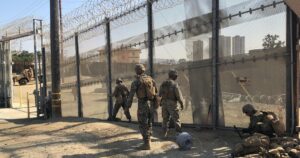 Se extiende el conflicto bélico y EE.UU. planea enviar 10.000 soldados más a Medio Oriente imagen-2