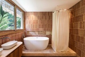 Remodelar baño en 2026: tres presupuestos (económico, medio, premium) y qué cambia Remodelar baño en 2026: tres presupuestos (económico, medio, premium) y qué cambia imagen-1