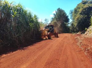 Intenso despliegue de Vialidad de Misiones en caminos del centro y norte imagen-1