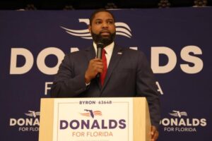 Avanza Byron Donalds en Florida: las últimas encuestas para las elecciones a la gobernación 2026 imagen-1