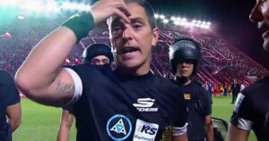 Video: Echenique, en un final caliente, contra las cámaras de TV imagen-4