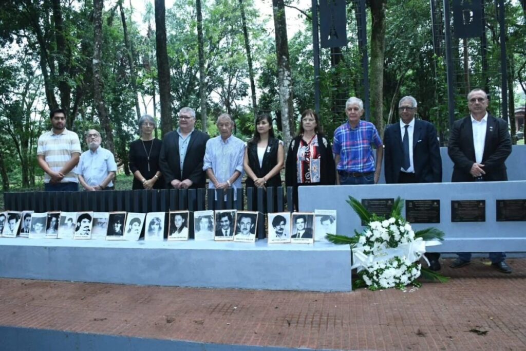 Eldorado recordó el Día de la Memoria por la Verdad y la Justicia con un homenaje y una placa a Claudio Zieschank imagen-5