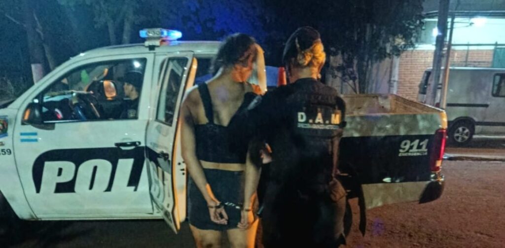 Detuvieron en Eldorado a una mujer acusada de simular una transferencia para no pagar un delivery imagen-5