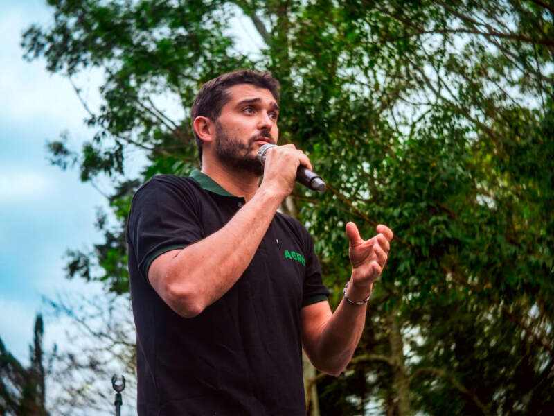 Misiones suma respaldo social con más de 4 mil firmas para defender el precio de la yerba mate y el trabajo de las chacras imagen-5